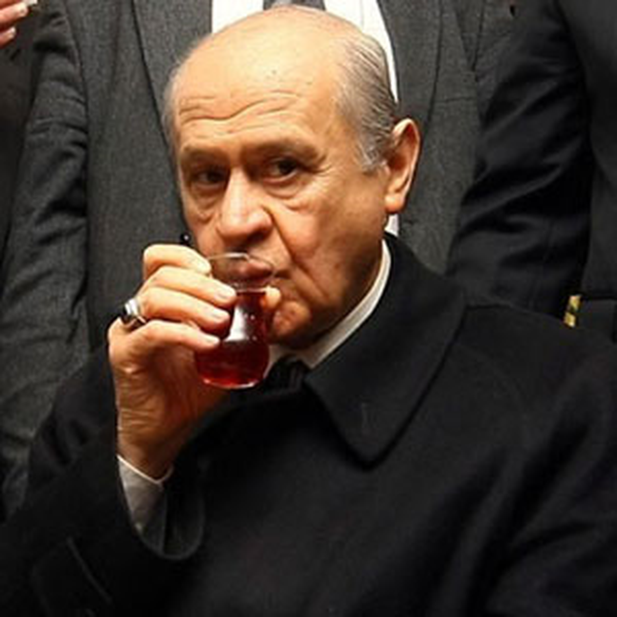 "CHP\'lilerle Çay Bile İçmeyiz"