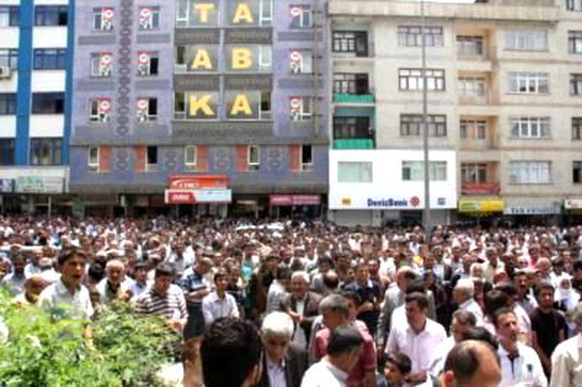 Demirtaş; Demokratik Özerklik Projesiyle Yaşamak İstiyoruz (2)