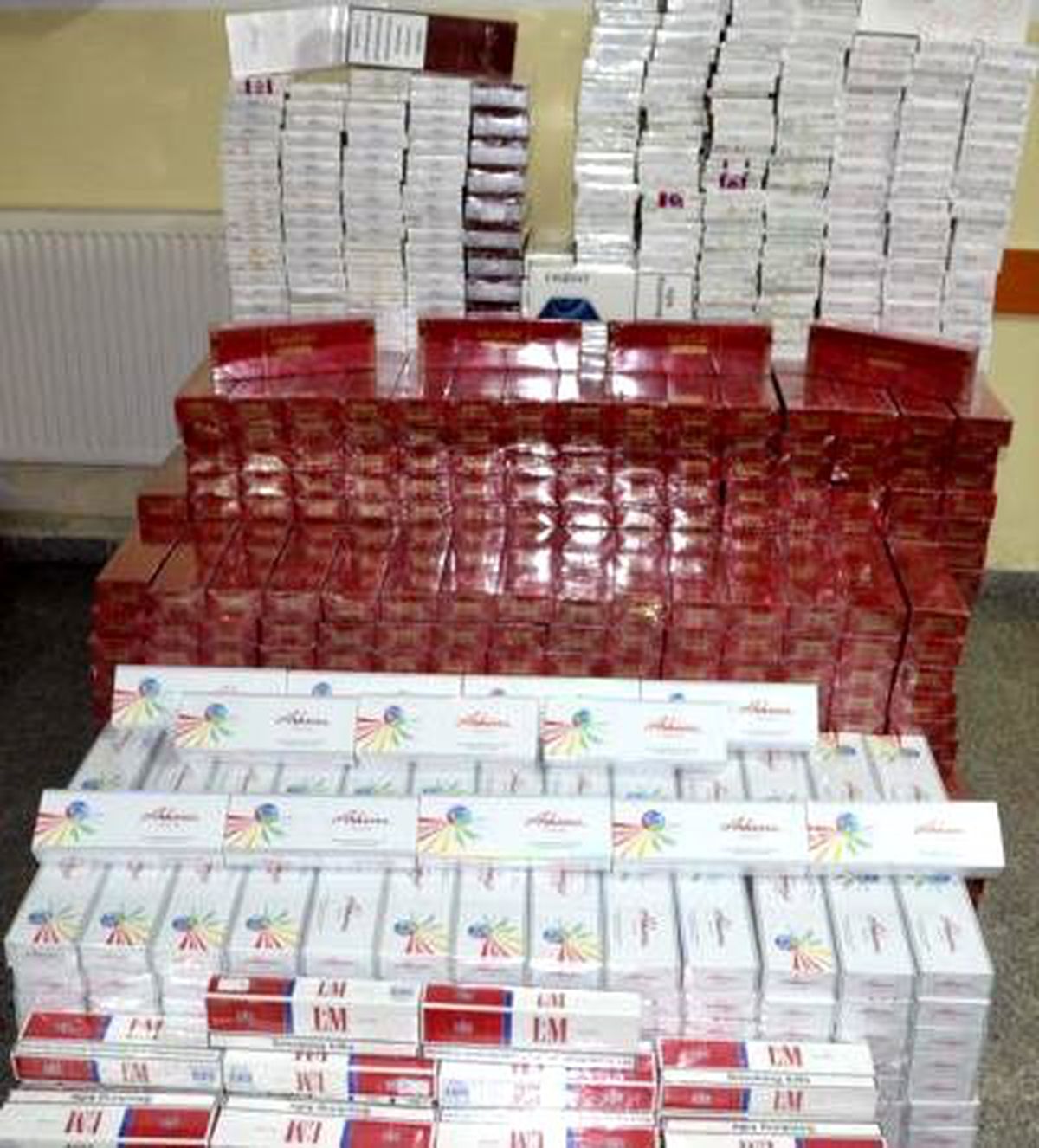 Elazığ\'da Bin 550 Paket Kaçak Sigara Ele Geçirildi
