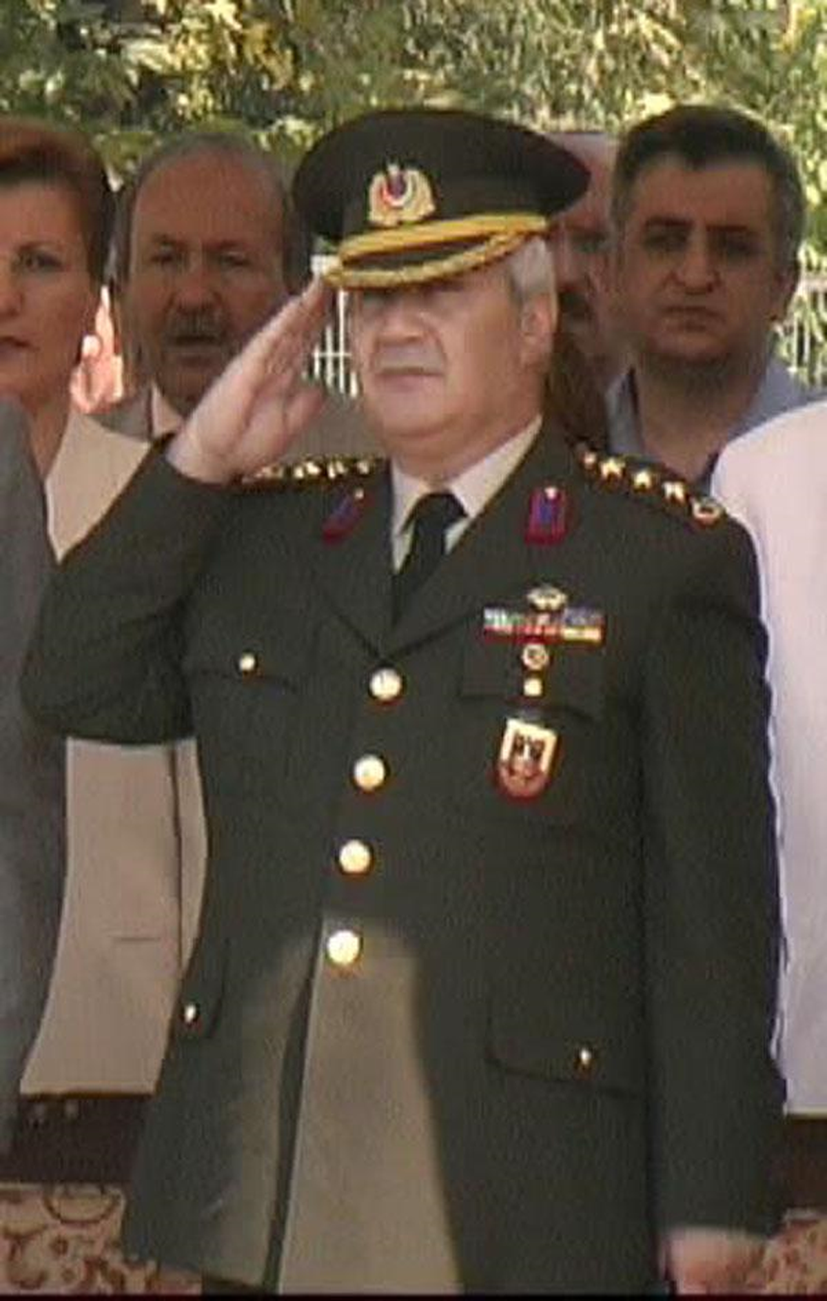 Emekli Albay\'a \'Çete\' Suçundan 3 Yıl 4 Ay Hapis