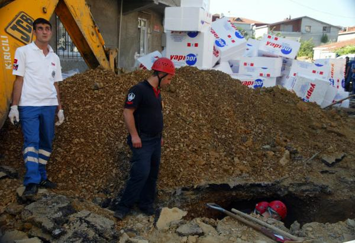 Göçük Altında Kalan İşçi Hayatını Kaybetti