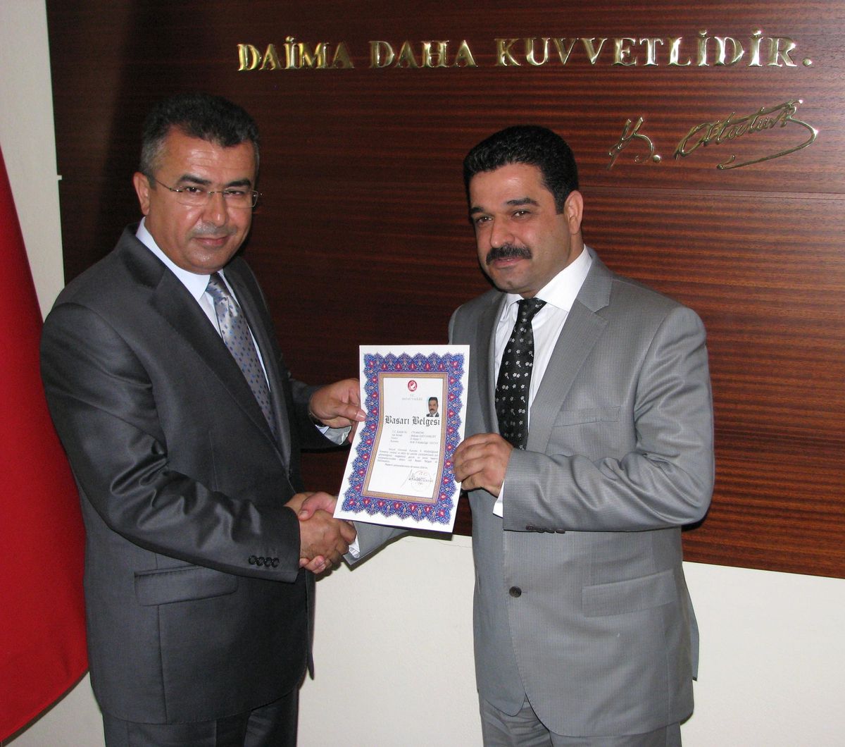 Hatay\'da Başarılı Memurlar Ödüllendirildi