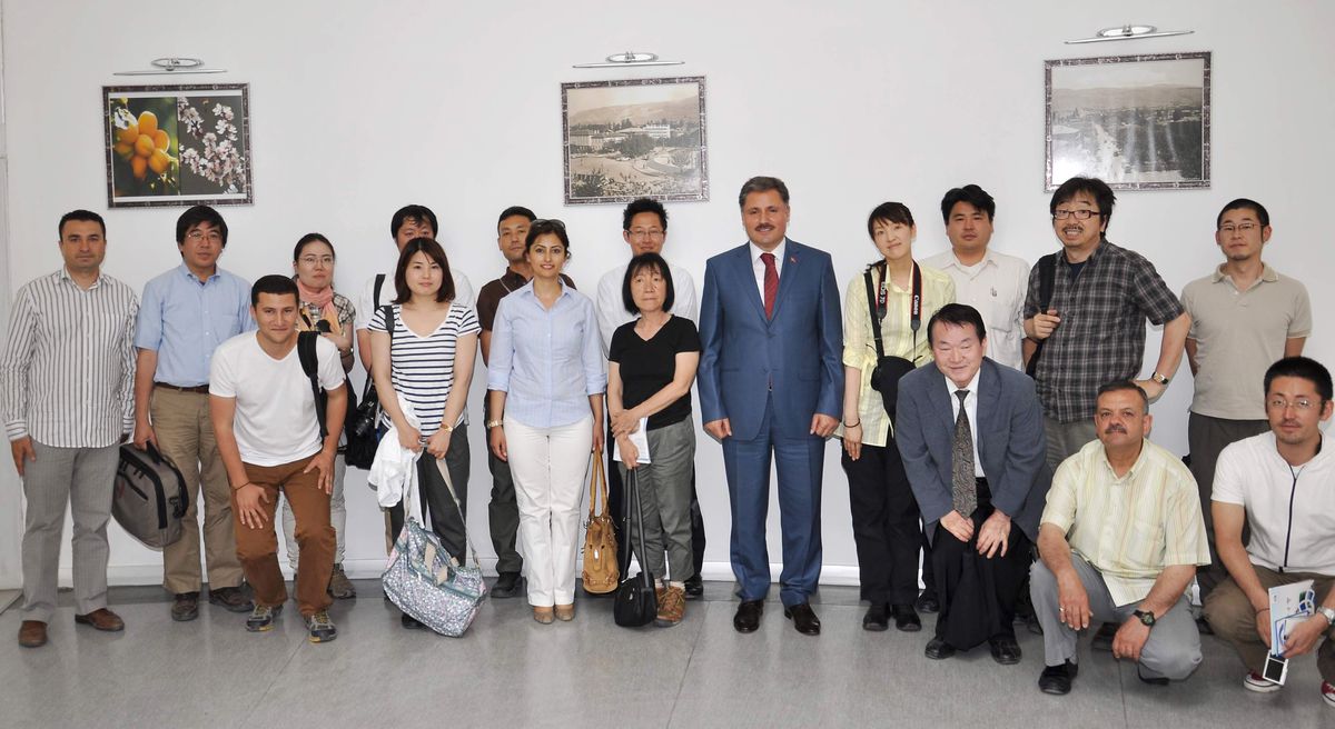 Japon Heyeti, Malatya Belediye Başkanı Ahmet Çakır\'ı Ziyaret Etti