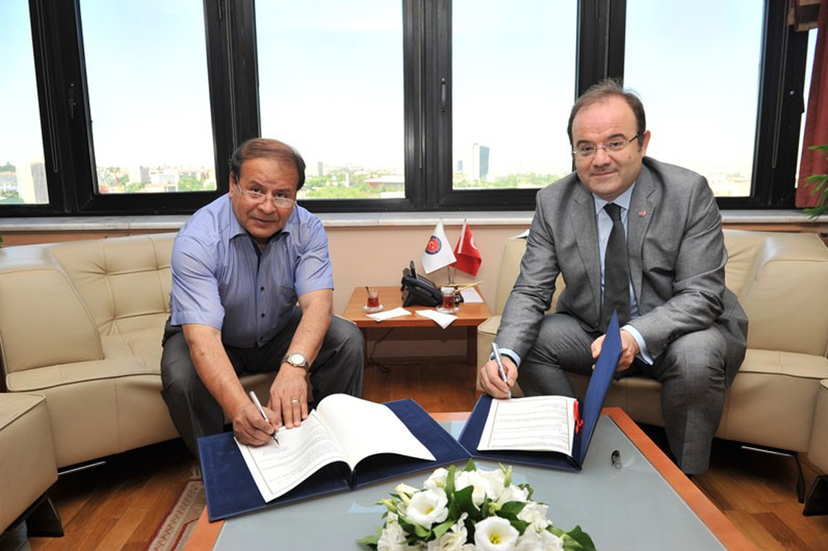 Karatekin Üniversitesi Dünya\'ya Açılıyor