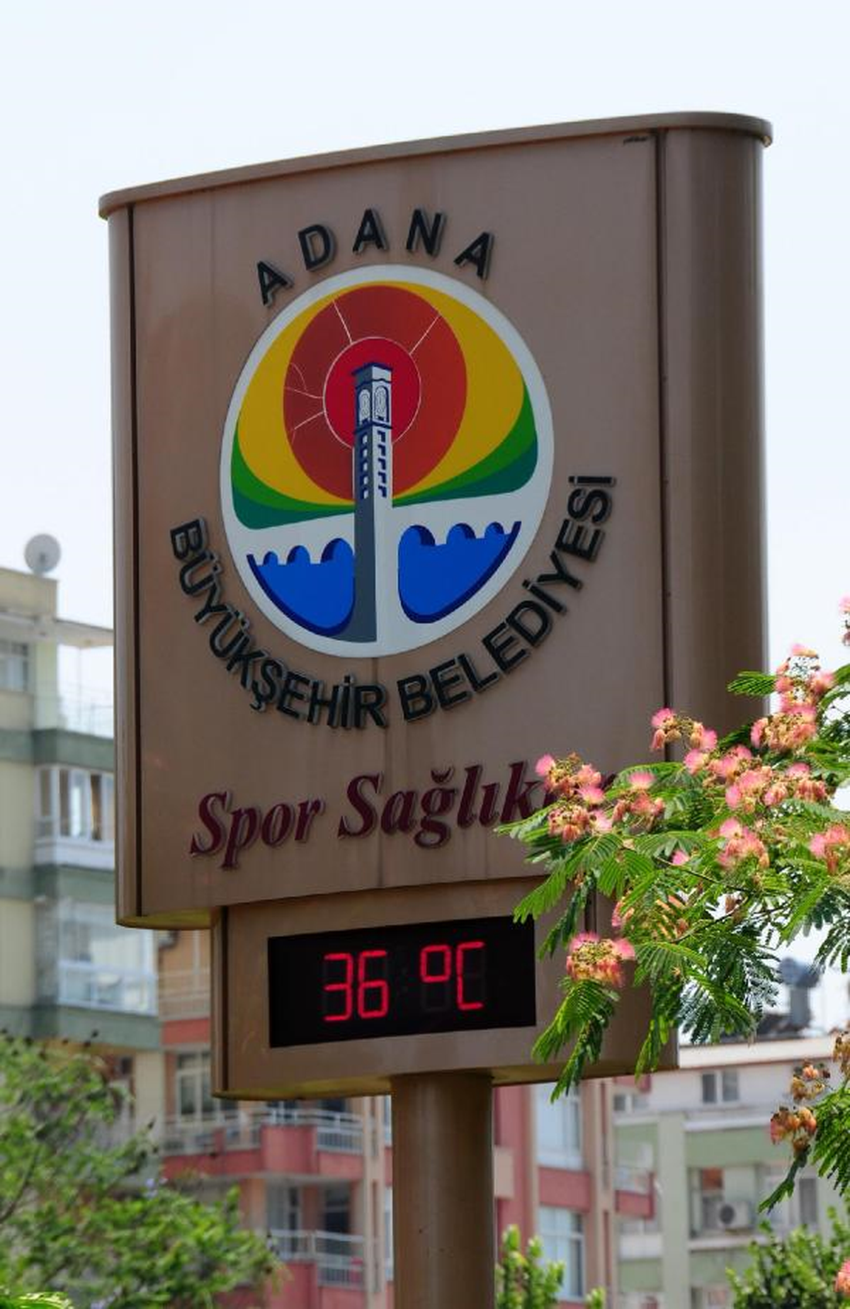 Kavrulan Adanalılar Bici Bici ile Serinliyor