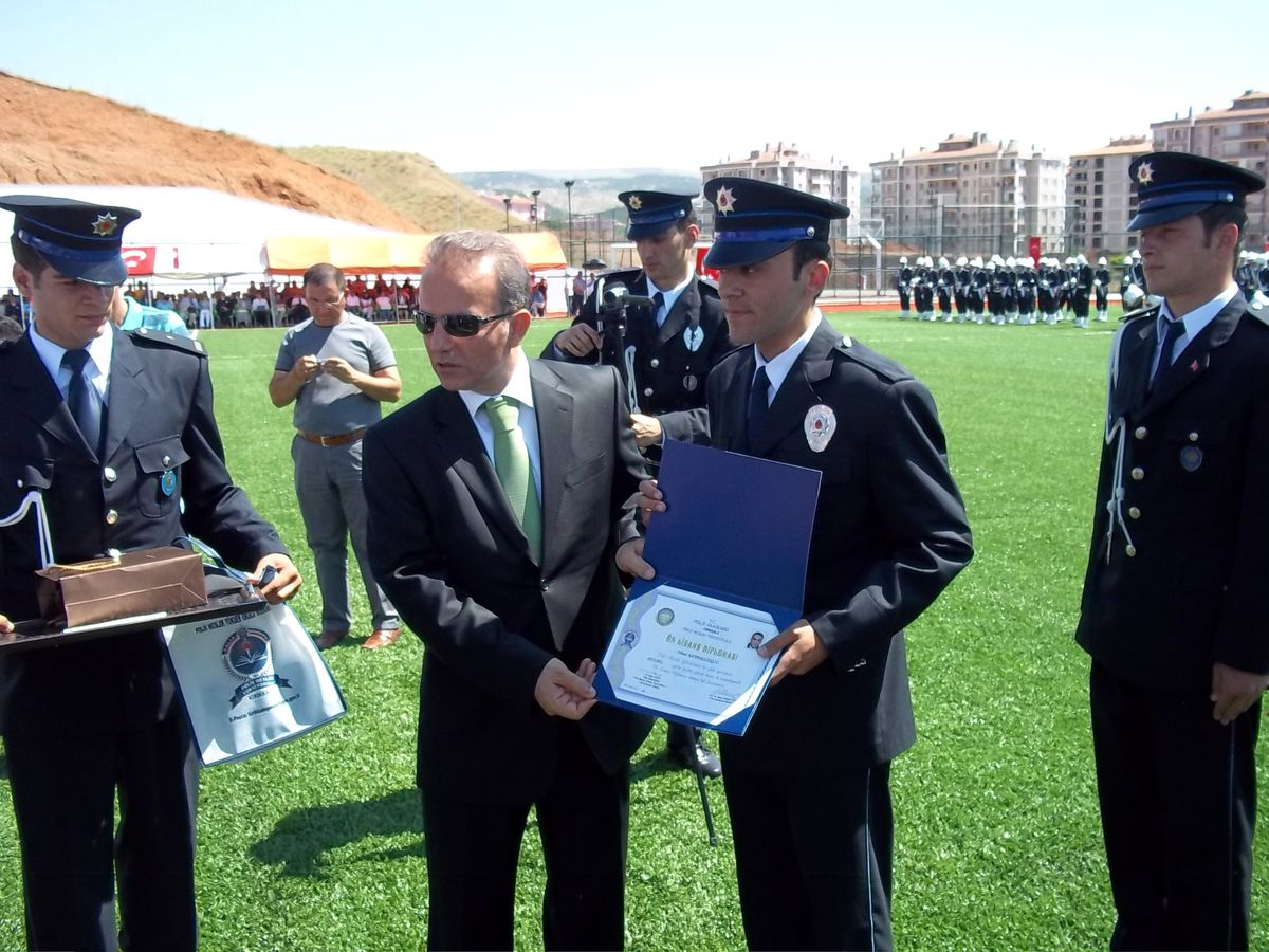 Kırıkkale Polis Meslek Yüksek Okulunda 383 Öğrenci Mezuniyet Sevinci Yaşadı