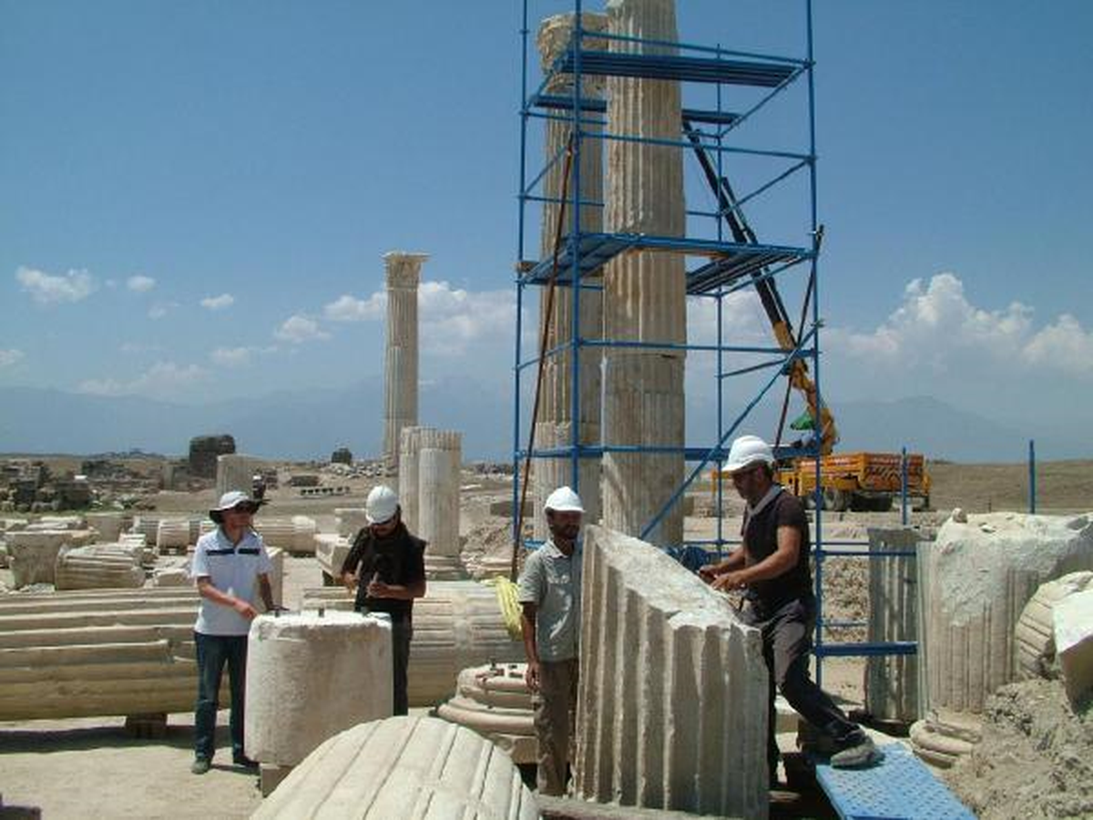 Laodikya\'da Athena Tapınağı Ortaya Çıkarıldı