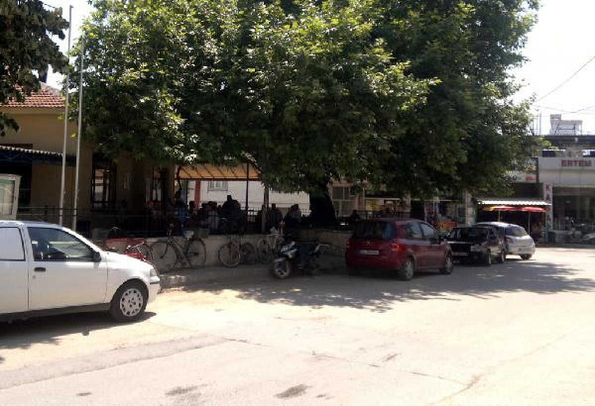 Mahalle Meydanı İcra Yoluyla Satıldı
