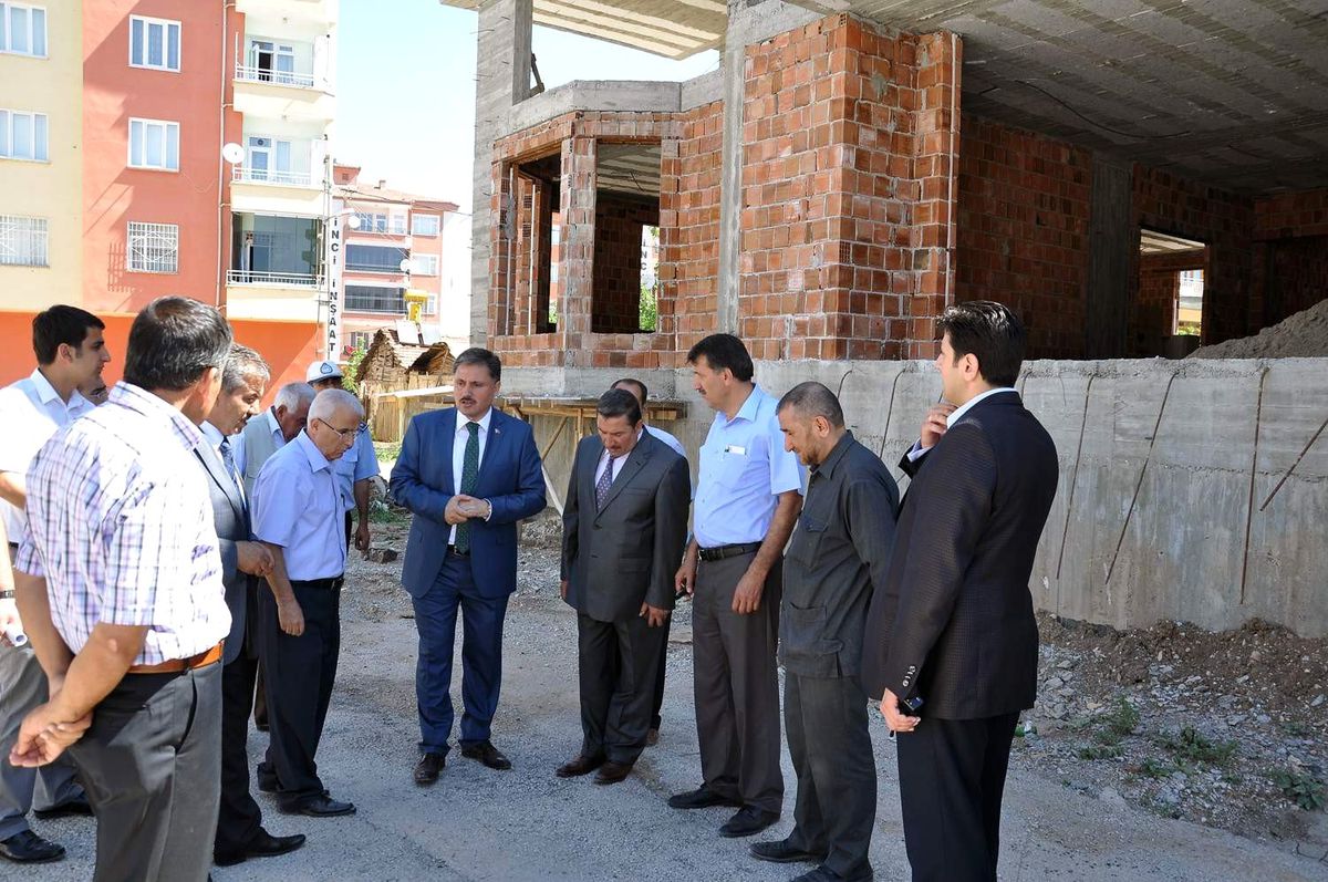 Malatya Belediye Başkanı Ahmet Çakır, Salköprü Semt Konağı\'nda İnceleme Yaptı