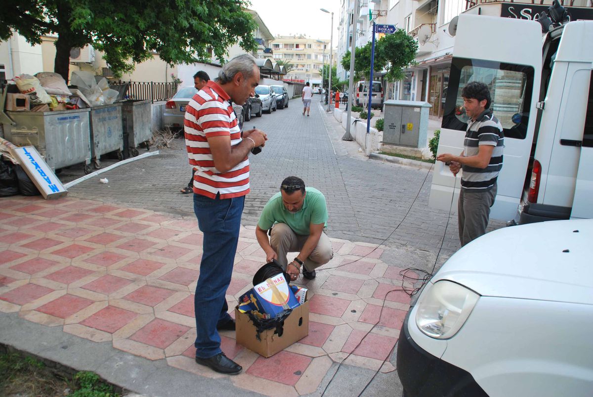 Marmaris\'te Şüpheli Paket Paniği