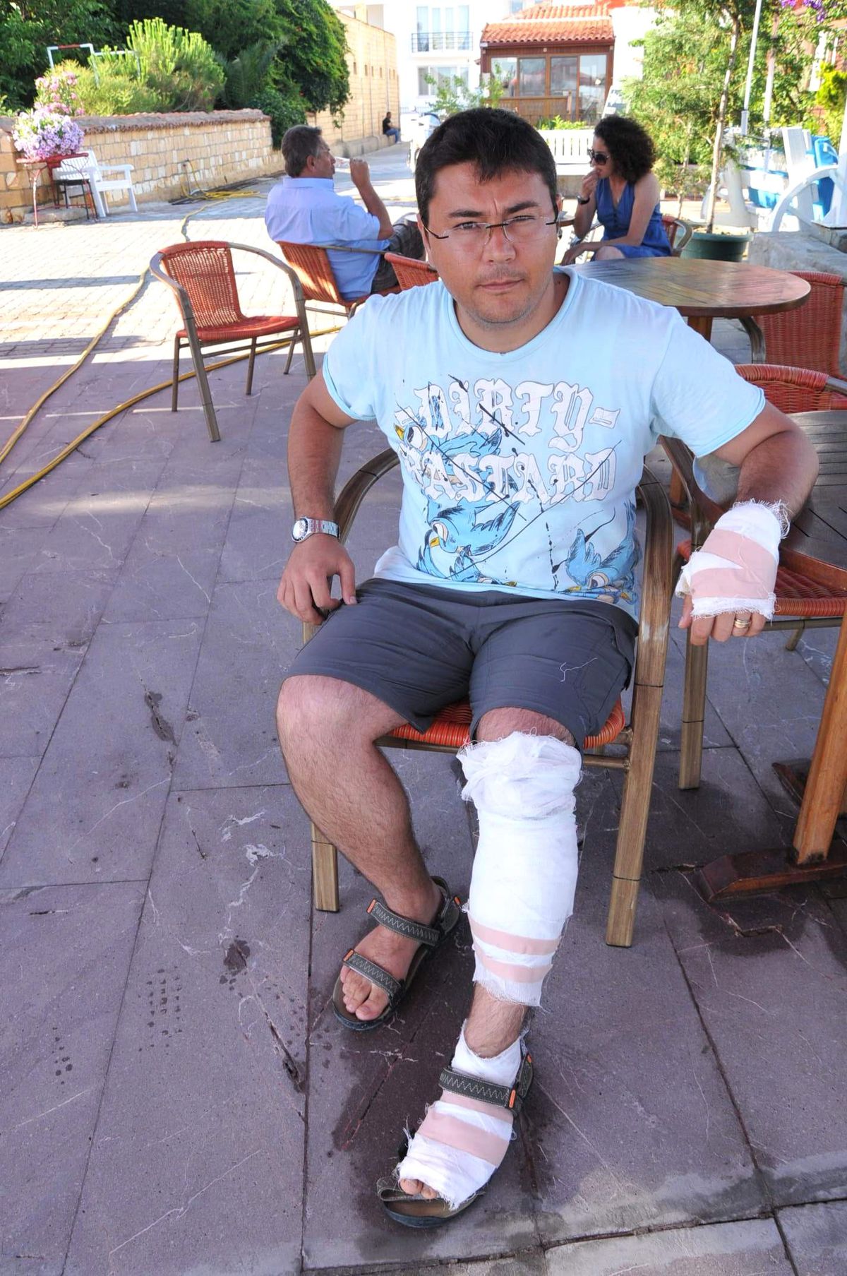 Otobüste Çay Servisi Haşladı!