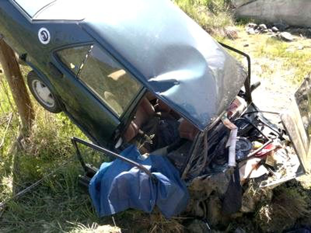 Otomobil Şarampole Uçtu: 1 Ölü, 1 Yaralı