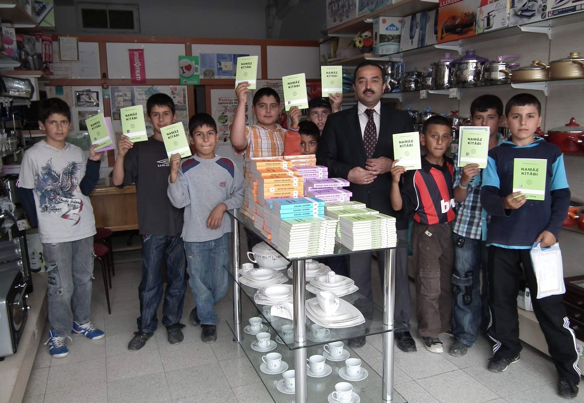 Türkiye Gazetesi Alaca Temsilciliği Öğrencileri Ödüllendirdi
