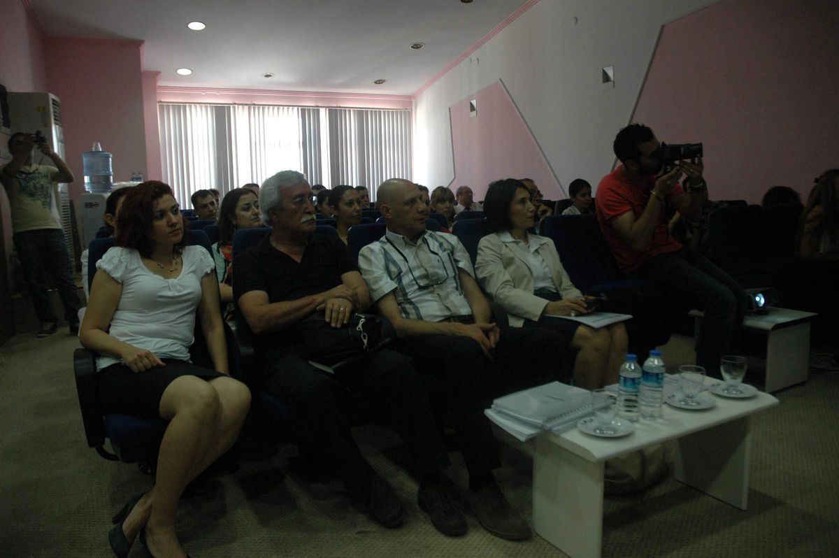 Üniversiteli Öğrencilerden \' Manisa Marka Kent\' Projesi