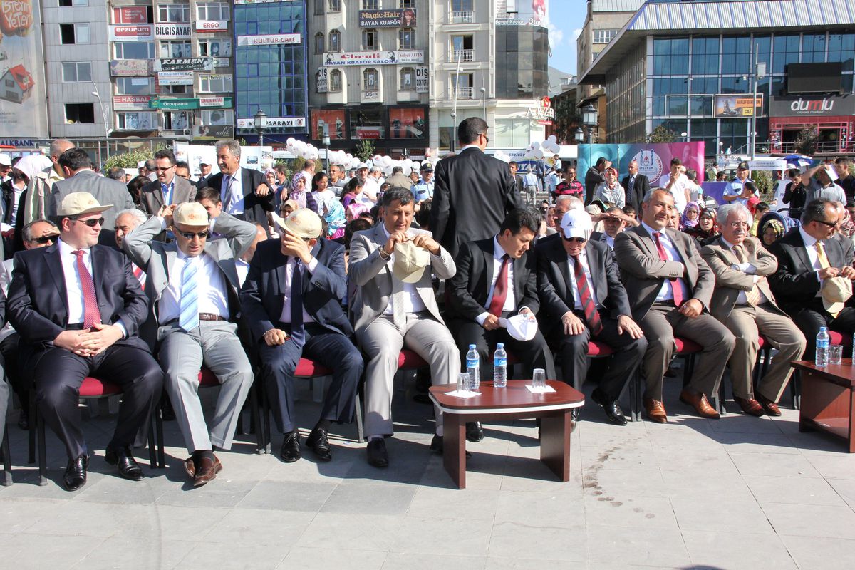 Yakutiye Kent Meydanında Sodes Tanıtım Fuarı Açıldı
