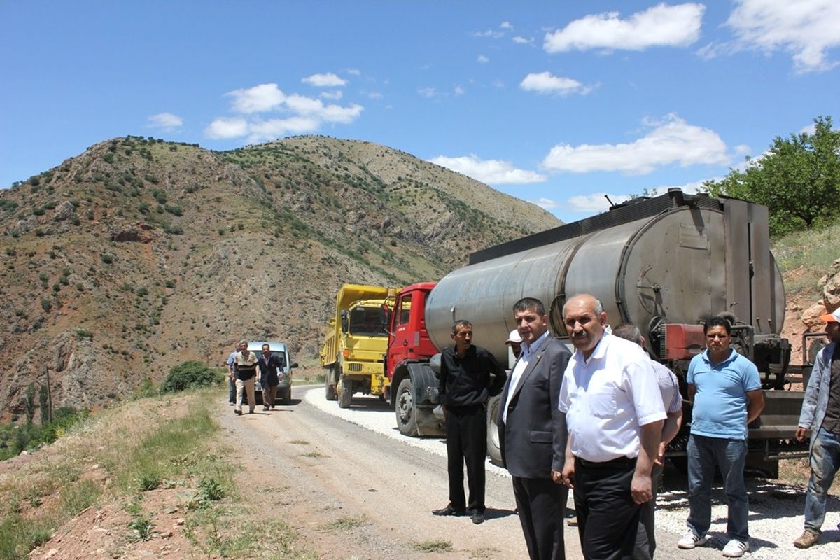 Yeşilyurt Kadiruşağı Köy Yolu 2. Kat Asfalta Kavuştu