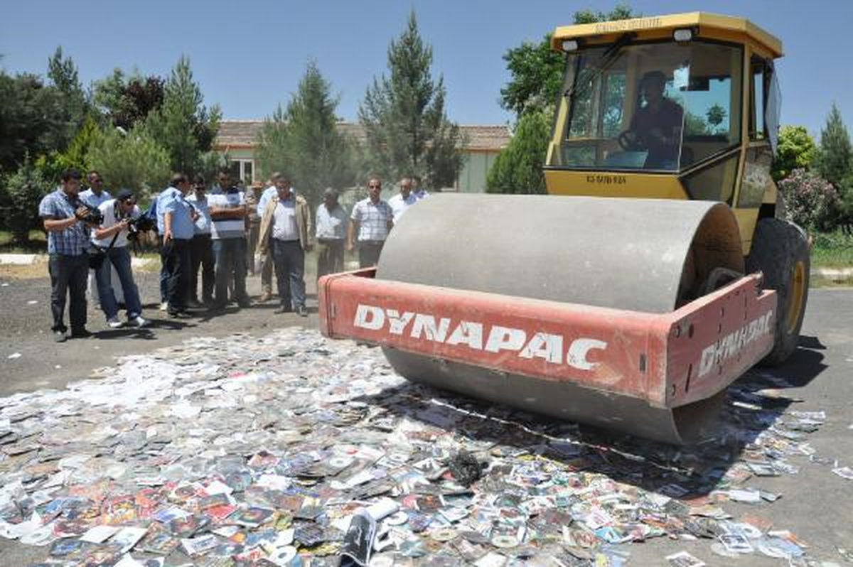 20 Bin Korsan Cd Silindirle Ezildi
