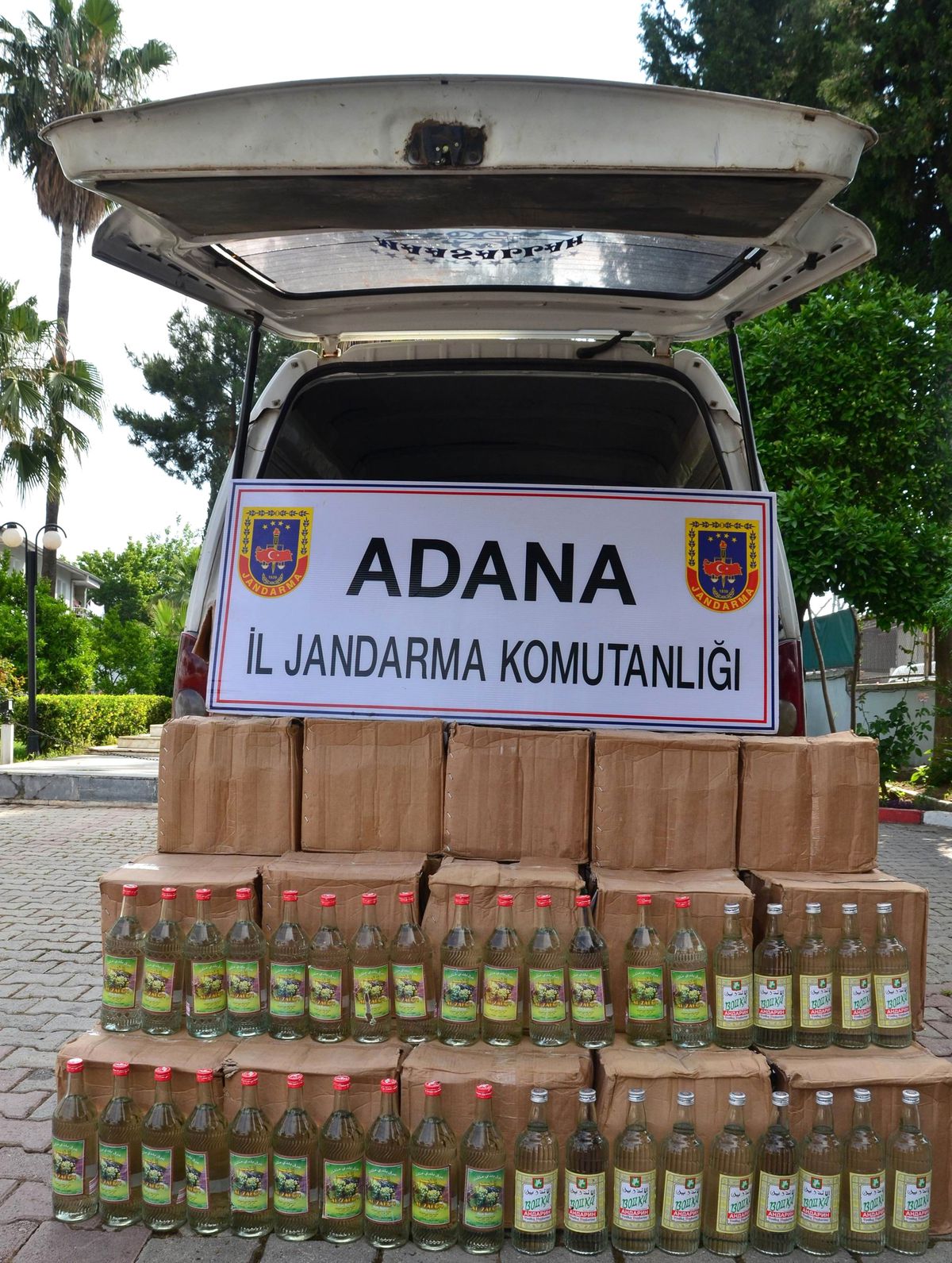 Adana\'da 538 Şişe Kaçak İçki Ele Geçirildi