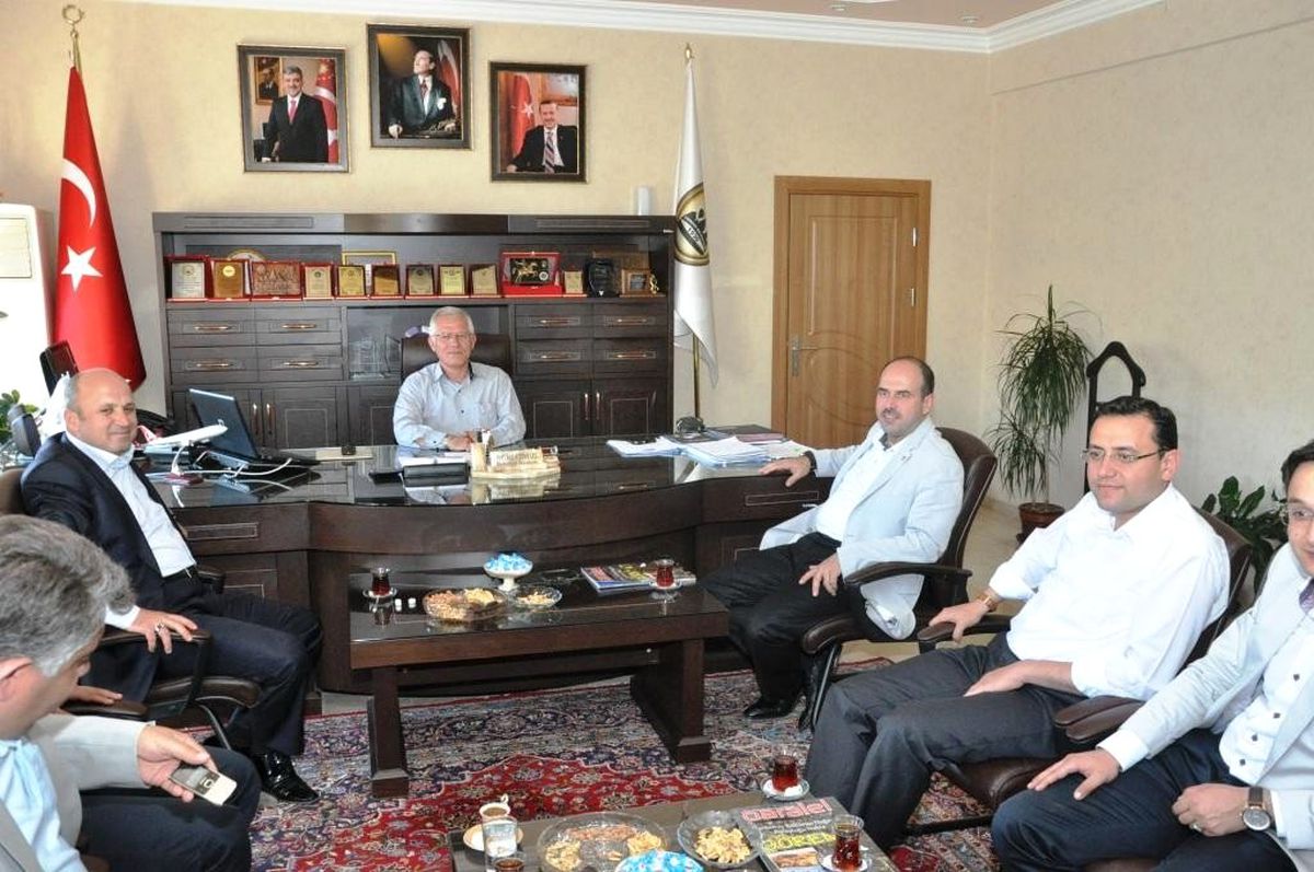 AK Parti Milletvekillerinden Göreme Belediyesi\'ne Ziyaret