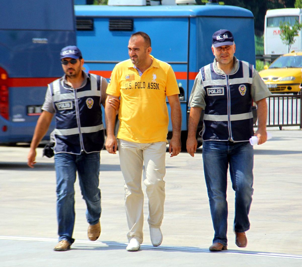 Antalya\'da Kaçak Akaryakıt Operasyonu