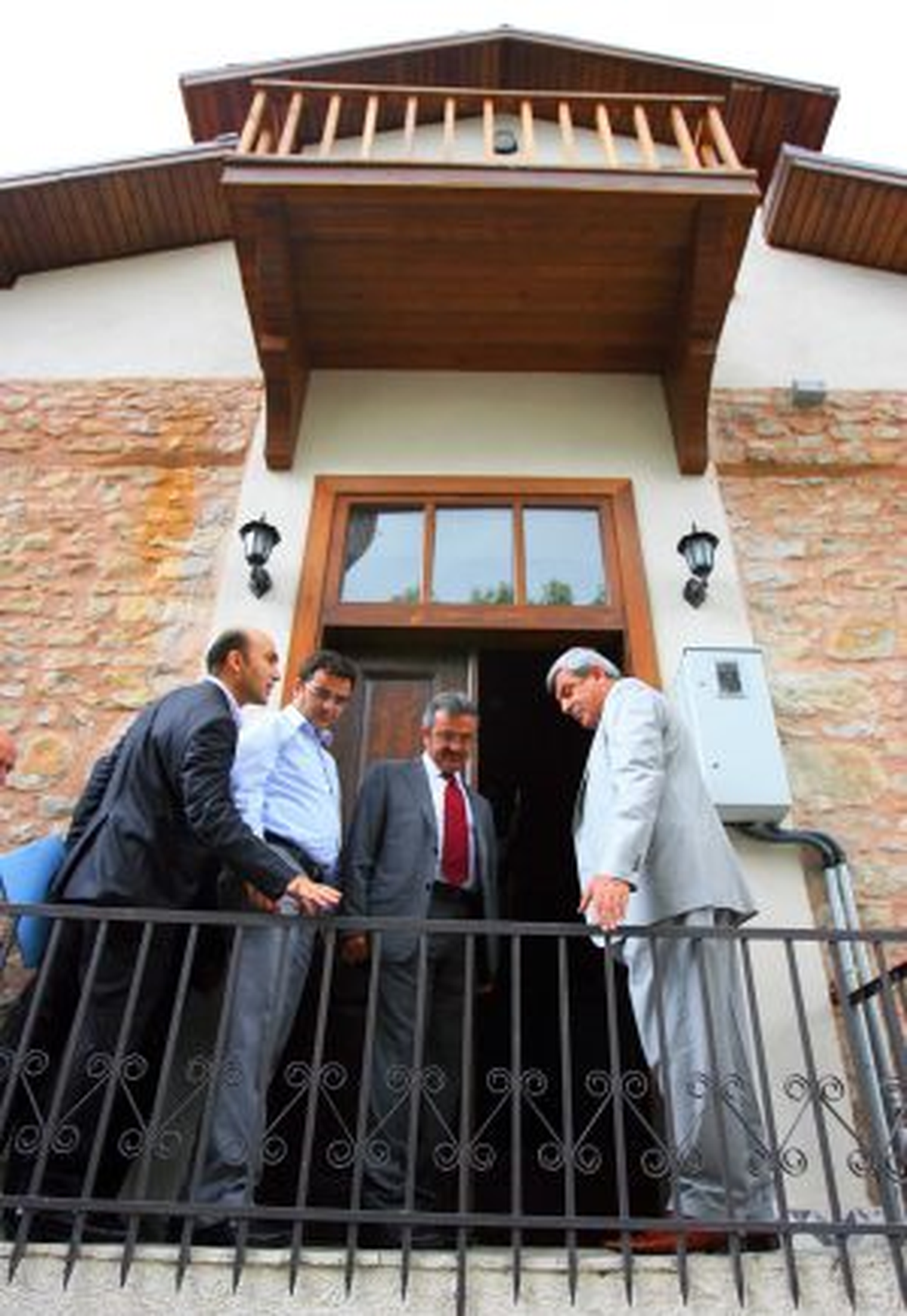 Başkan Gebze\'deki Tarihi Yapıyı İnceledi