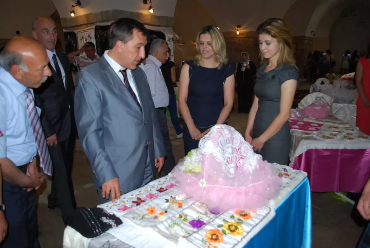 Belen Halk Eğitim\'in 2011-2012 Yıl Sonu Sergisi