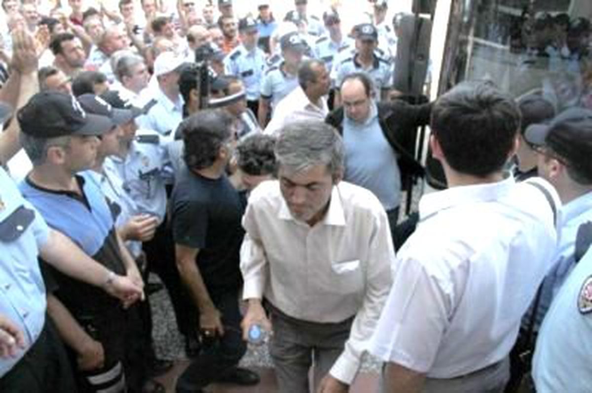 Bursa Büyükşehir Belediyesi\'nde 2\'nci Operasyon: 13 Gözaltı