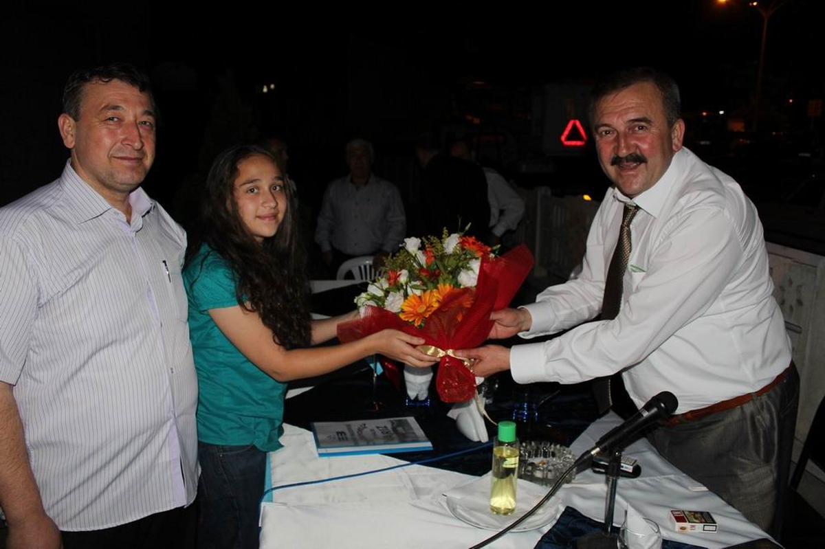 Edremit\'te Başkan Kılıç, Halkın Sorunları Halkın İçinde Çözüyor