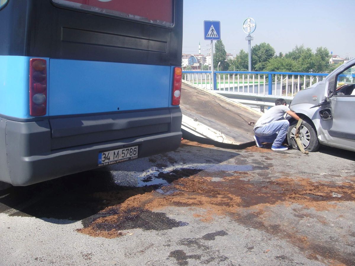 Gebze\'de Trafik Kazası: 1 Yaralı