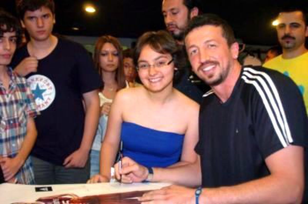 Hido\'ya İzmir\'de Büyük İlgi