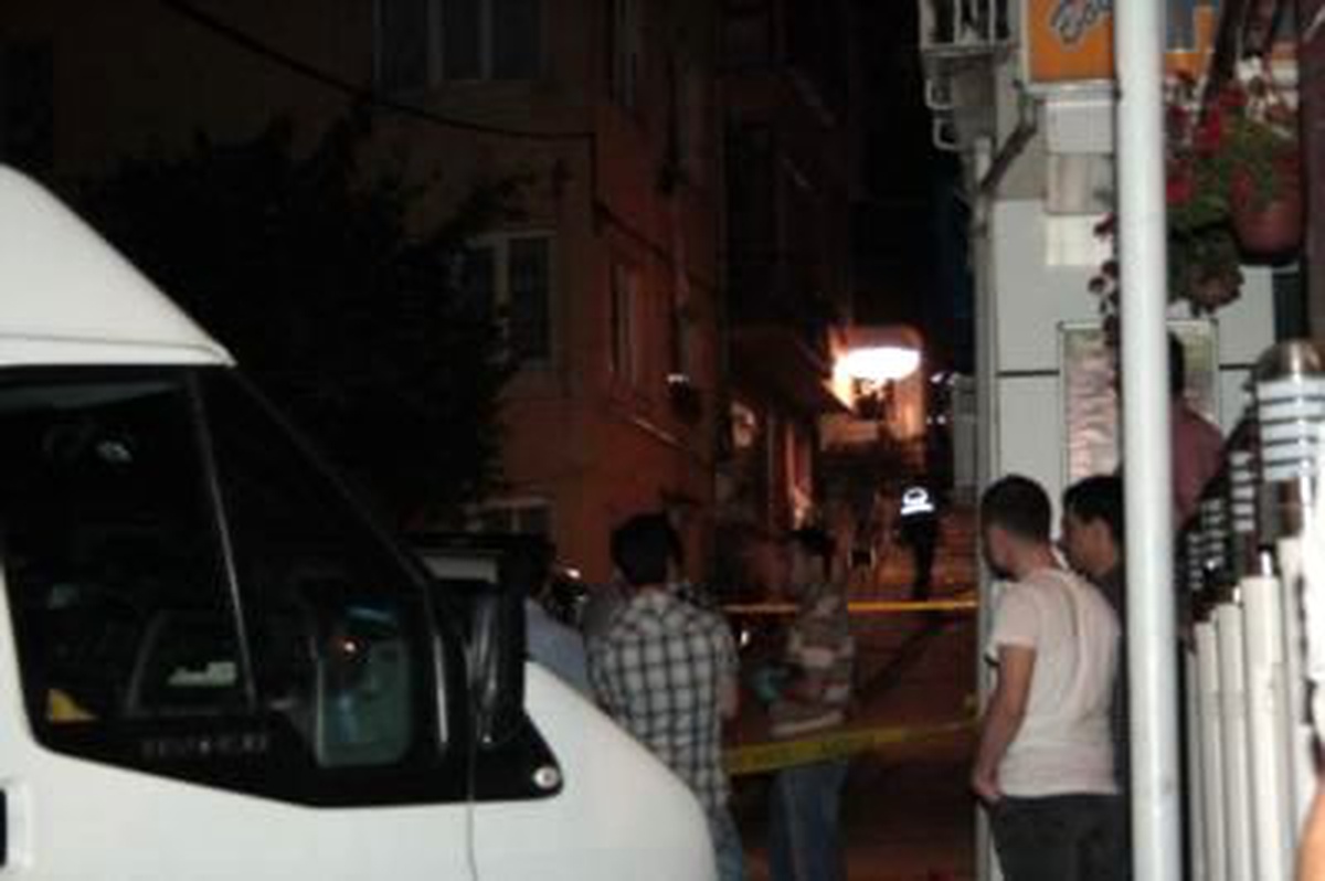 İstinye Polis Merkezi\'ne Saldıran Saldırganlardan Biri Hastanede Öldü