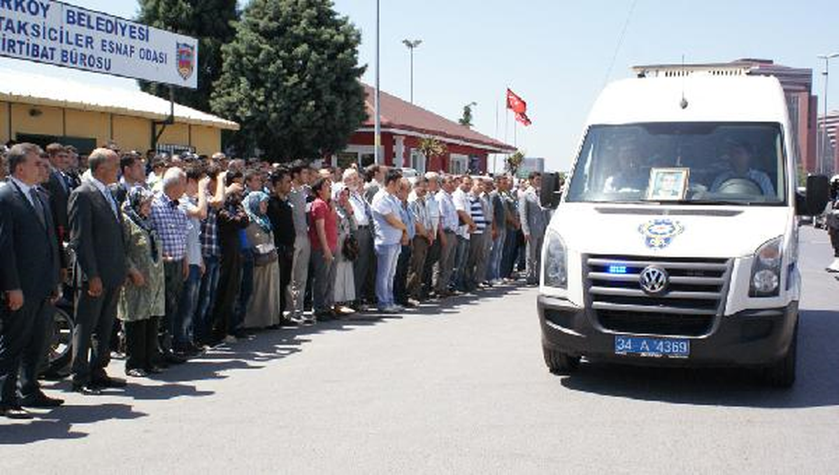 Kalp Krizi Sonucu Ölen Polis Son Yolculuğuna Uğurlandı
