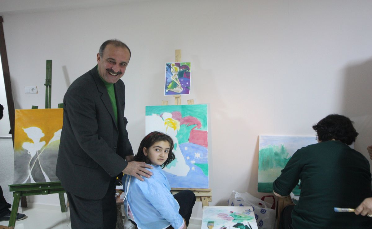 Kula\'da, Resim Kursiyerleri İlk Sergilerini Açtı
