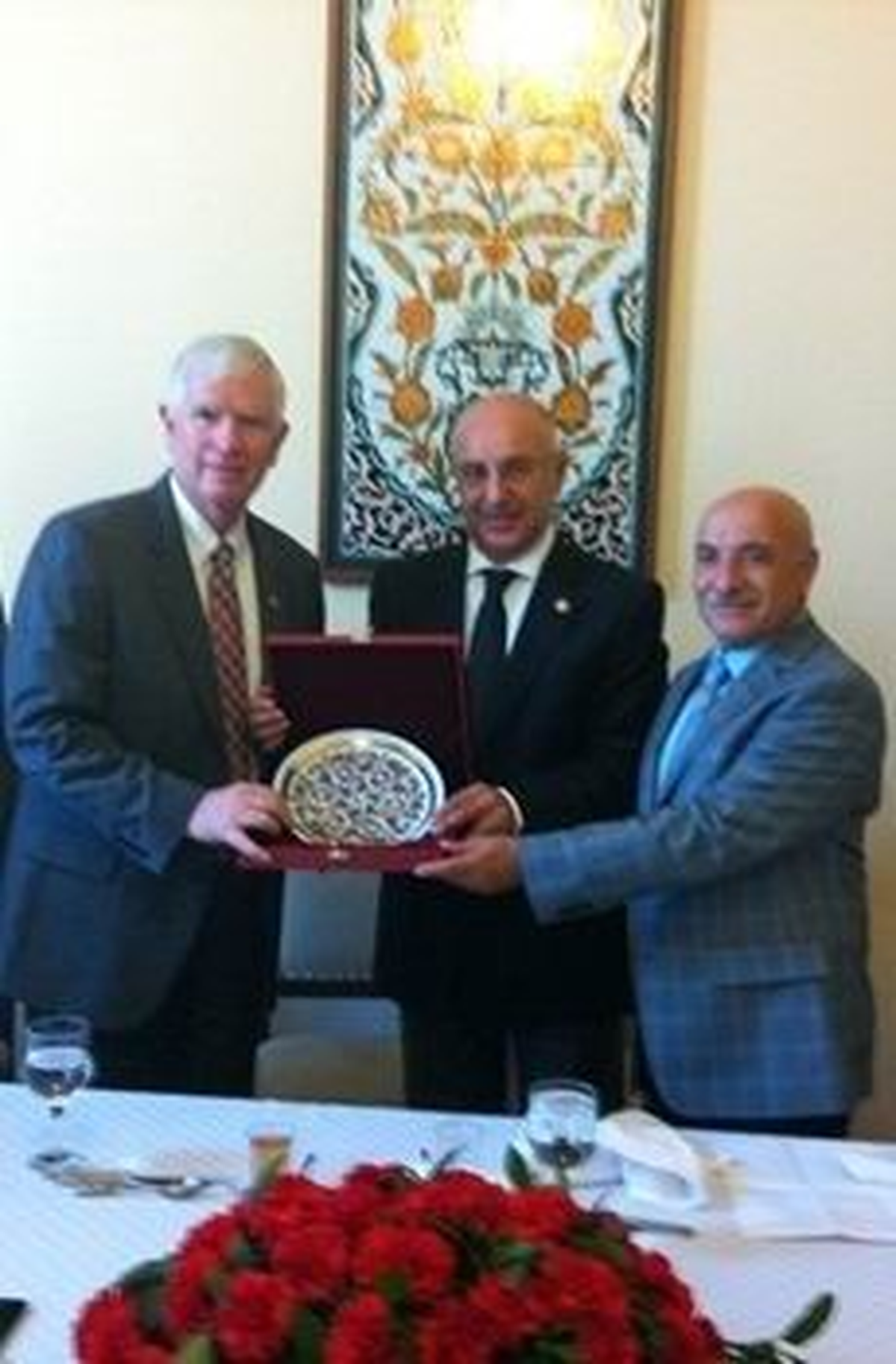 Milletvekili Öksüzkaya, ABD Eyalet Senatörlerini Makamında Kabul Etti