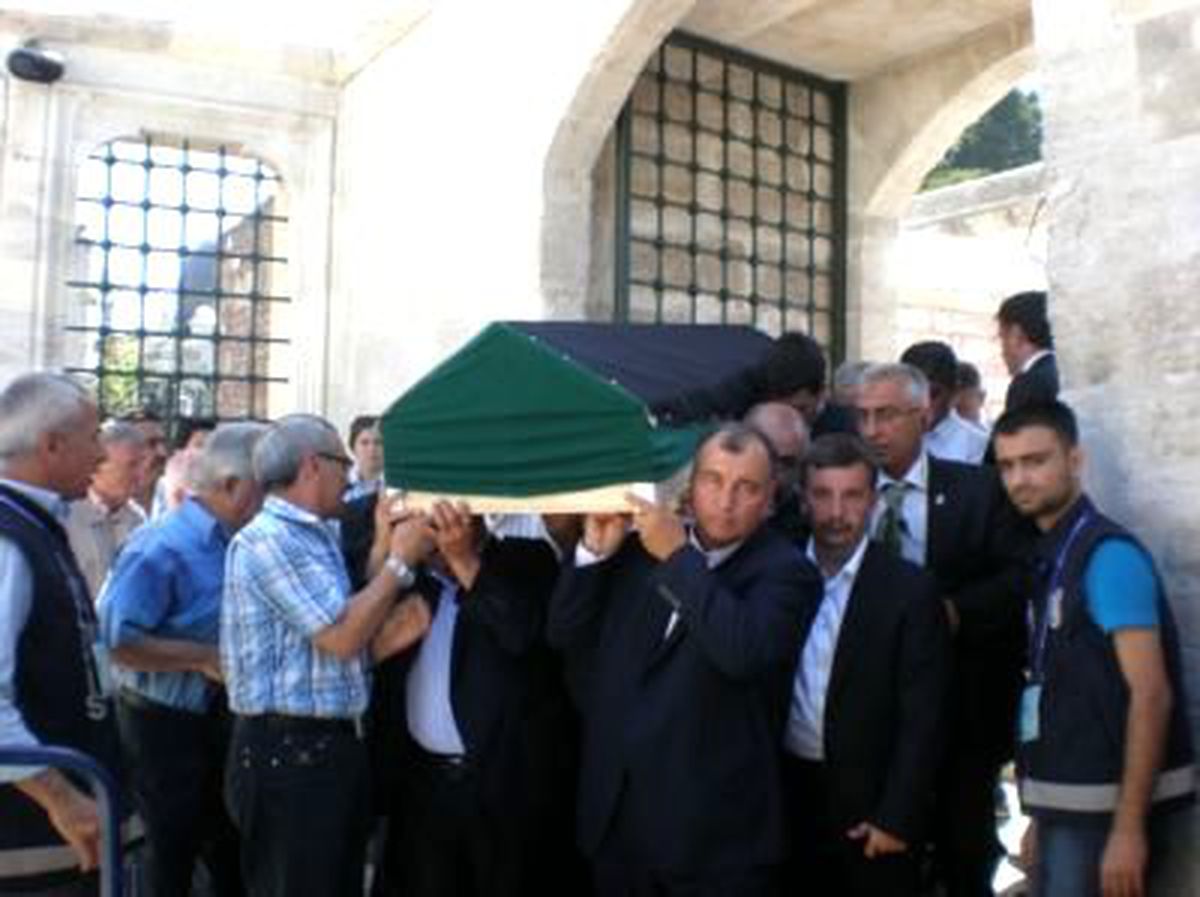 Sabri Ülker Son Yolculuğuna Uğurlanıyor (1)