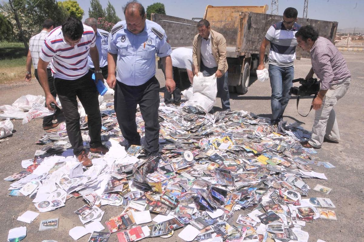 Şanlıurfa\'da 20 Bin Cd İmha Edildi