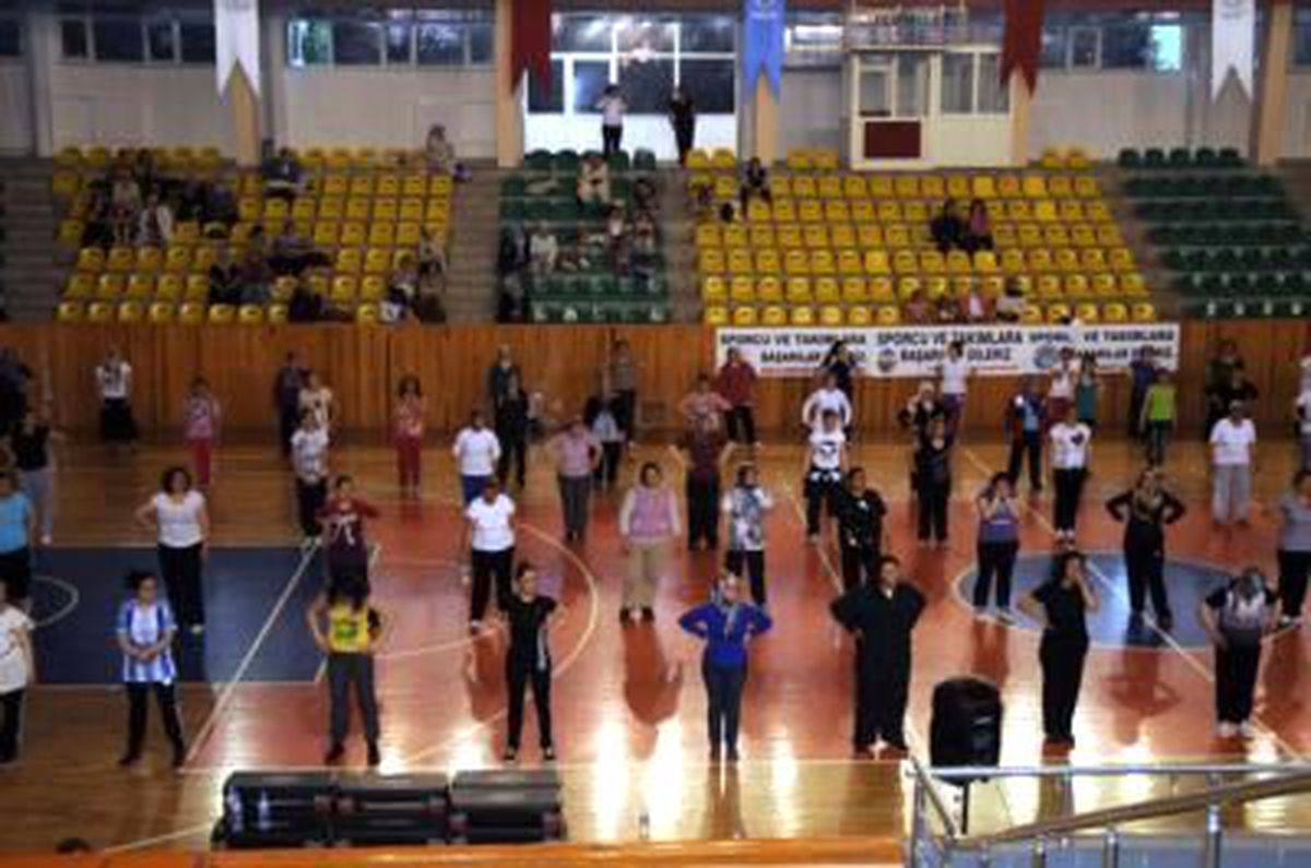 Tokat\'ta Bayanlara Yönelik Aerobik Kursu