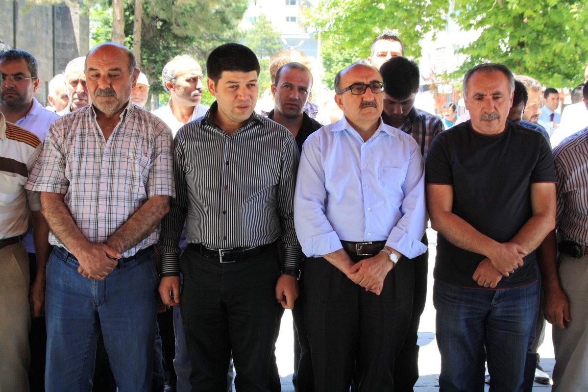 Trafik Kazasında Hayatını Kaybeden 3 Yaşındaki Emre Defnedildi