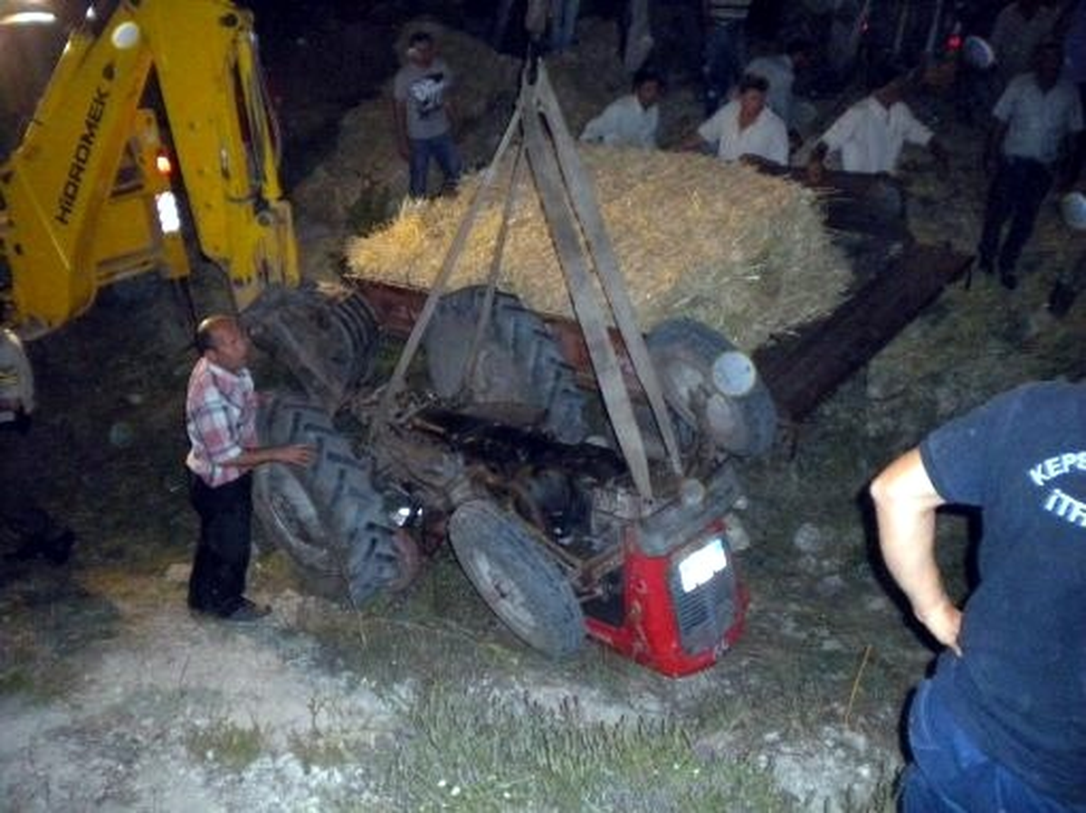 Traktörün Altında Can Pazarı