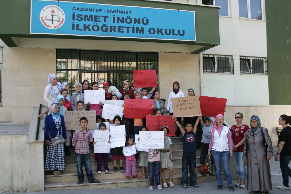 Veliler Okulda Eylem Yaptı