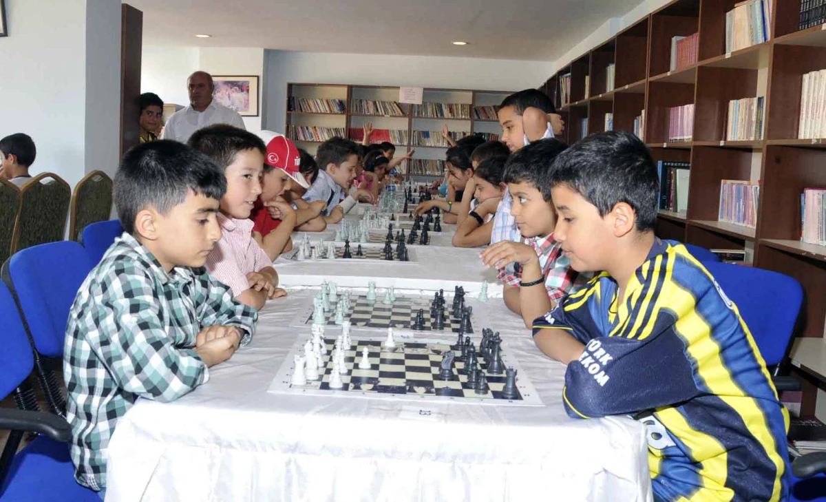 Yenimahalle Belediyesi\'nin Ödüllü Satranç Turnuvası