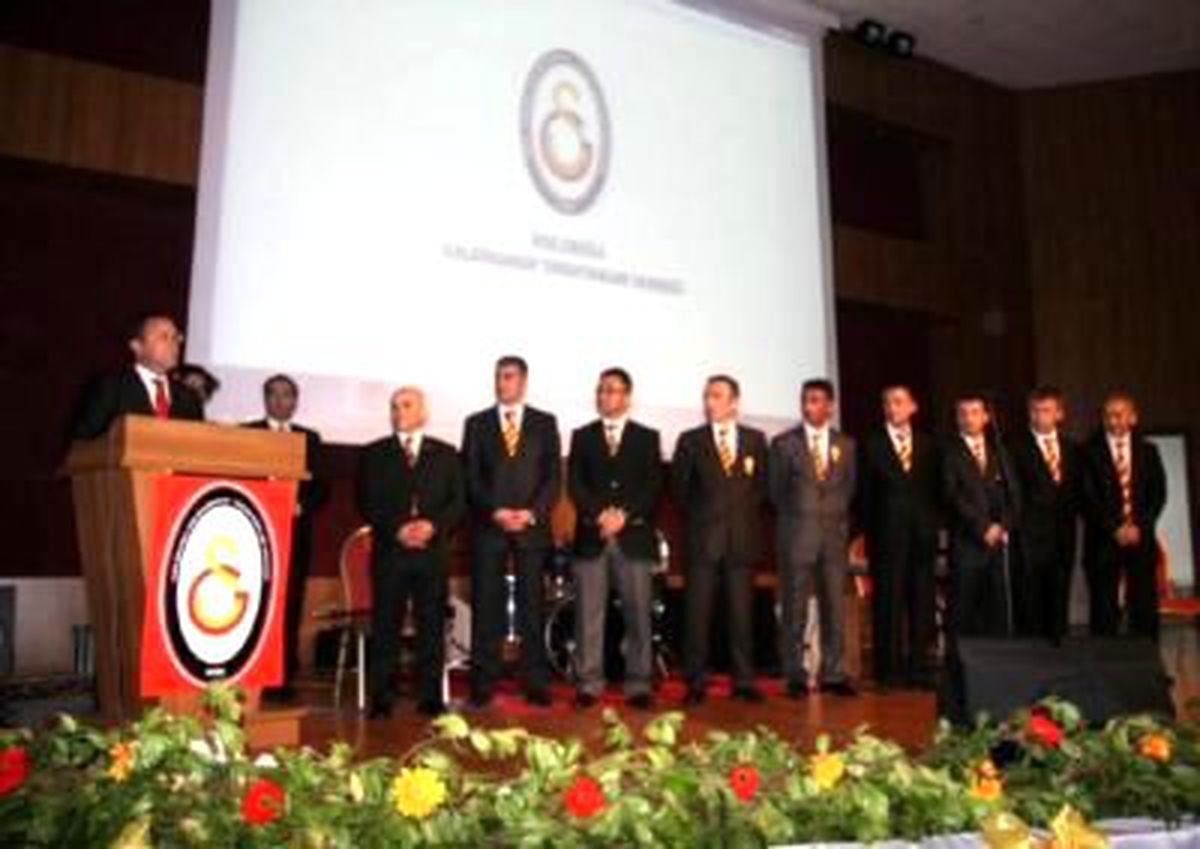 Cimbom\'dan Gece Yarısı Bombası!