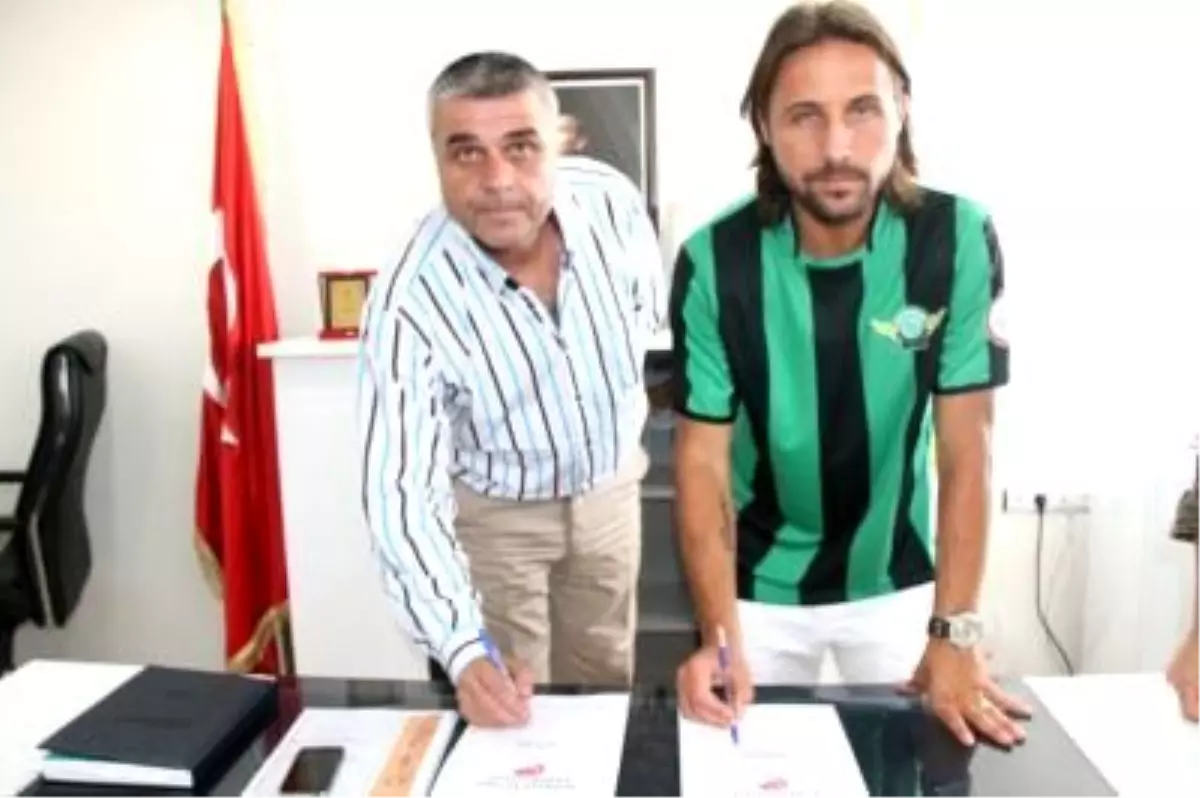 Akhisar Belediyespor İlk Transferini Yaptı
