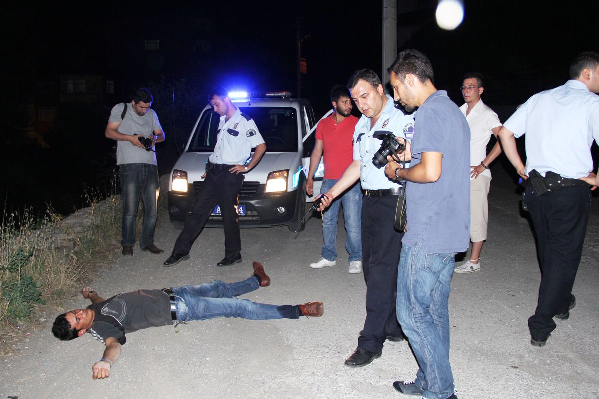 Aşırı Alkollü Şahıs ile Polis Arasında İlginç Diyalog