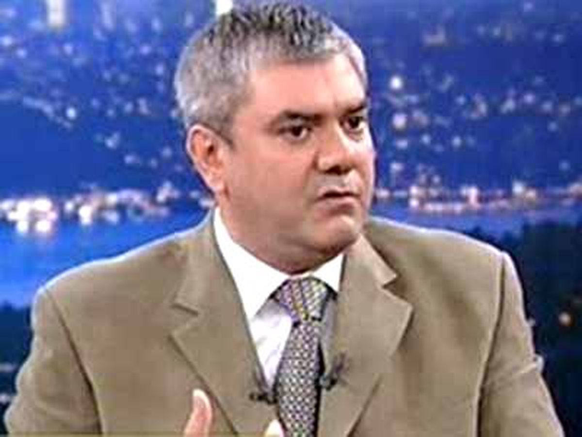 "Başörtüsüyle Uğraşmak Gerizekalılıktır"
