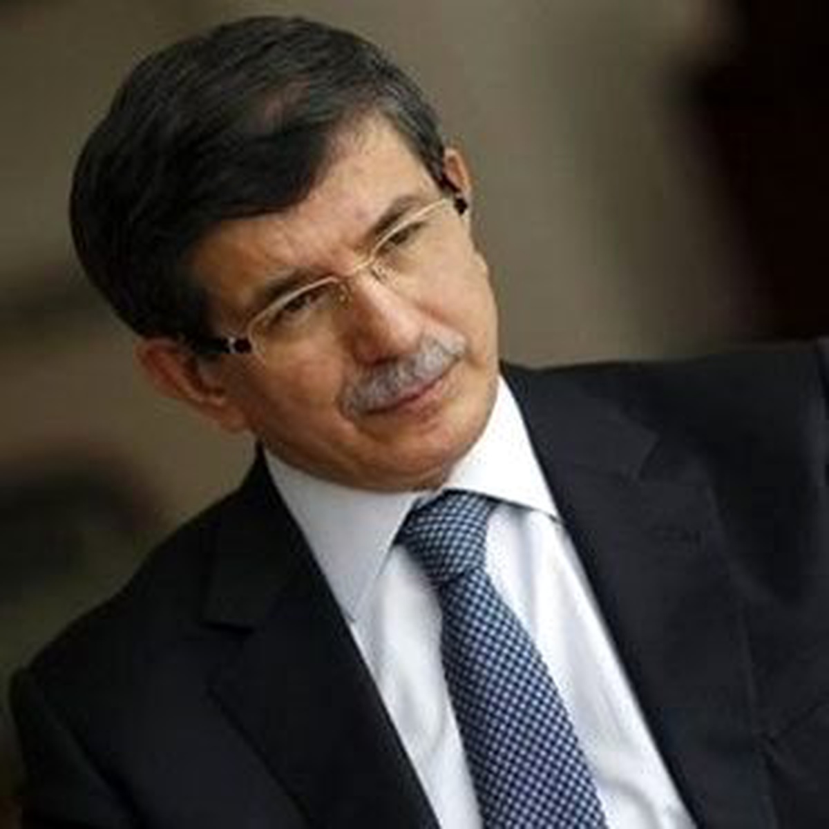 Davutoğlu: "Afganistan\'da NATO\'nun Varlığı Geçicidir ve Geçici Olmalıdır"