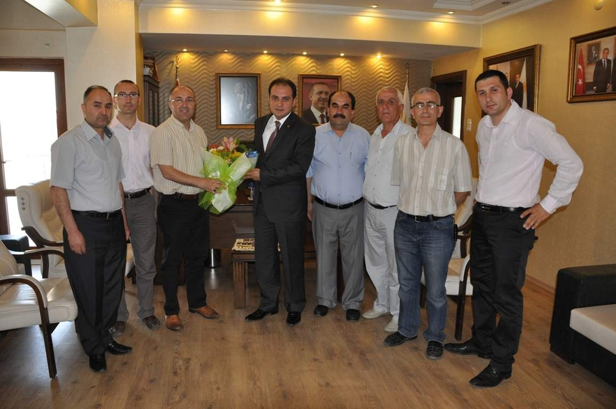 Demircililerden Baybatur\'a Tebrik Ziyareti