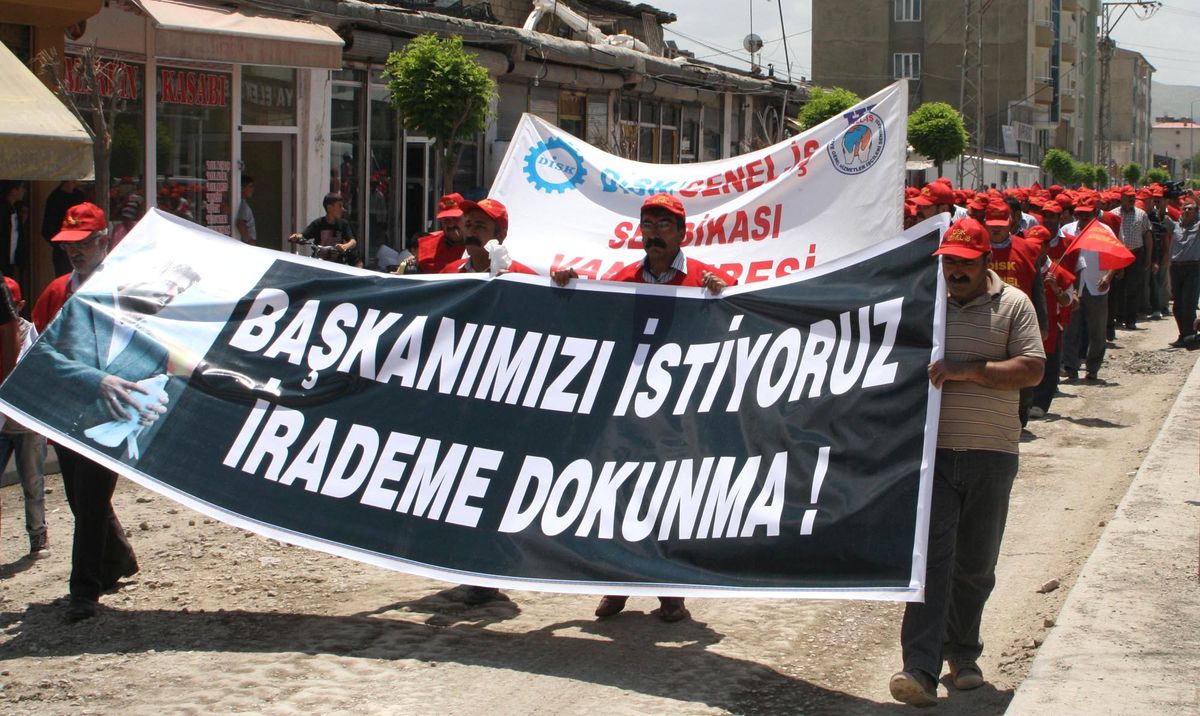 İşçiler Başkan Kaya İçin Yürüdü