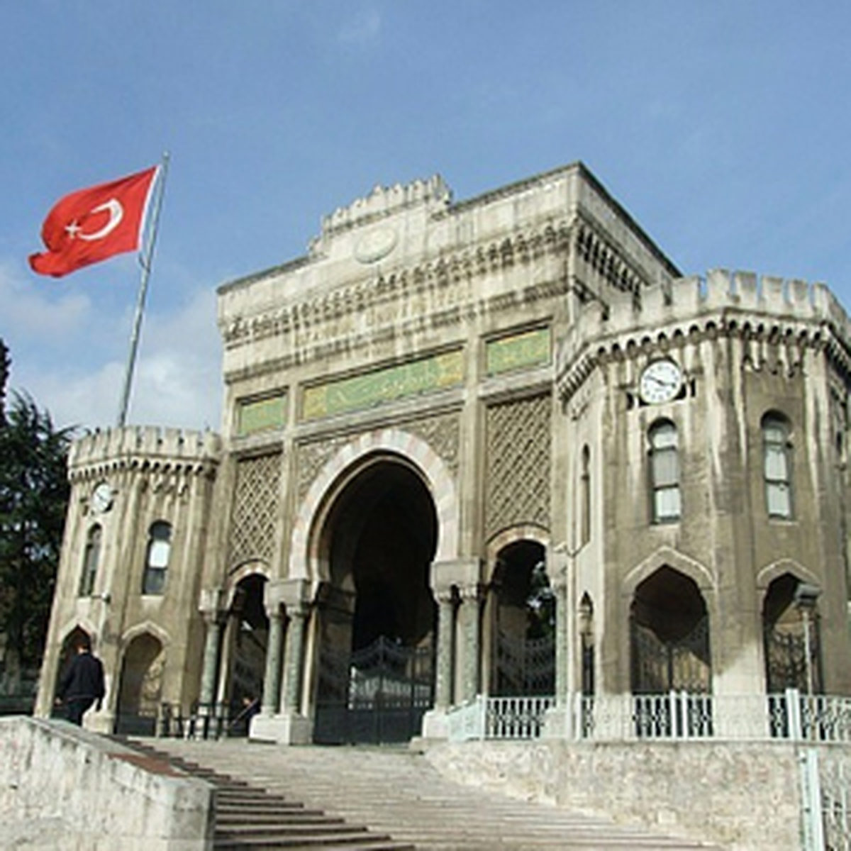 İstanbul Üniversitesi Dünyada İlk 10 Arasında