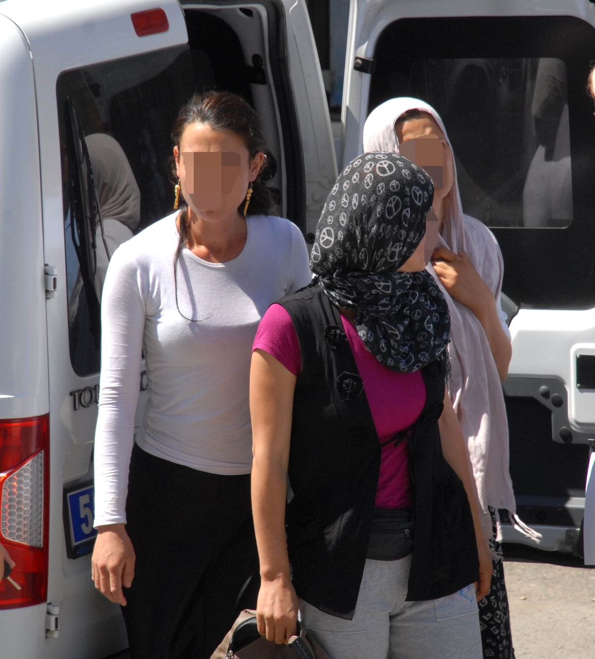 Kadın Hırsızlık Zanlıları Serbest